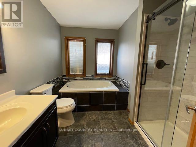 699 COOMBES DRIVE - Image 10