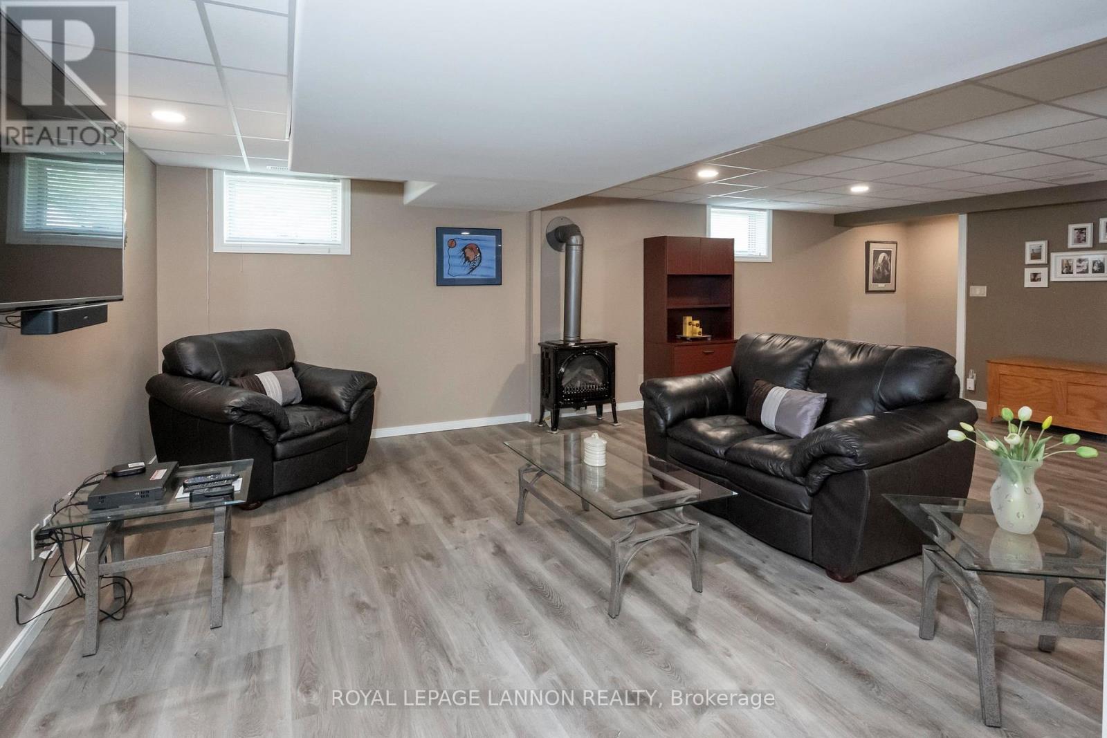 33 KINGSWOOD DRIVE - Image 28