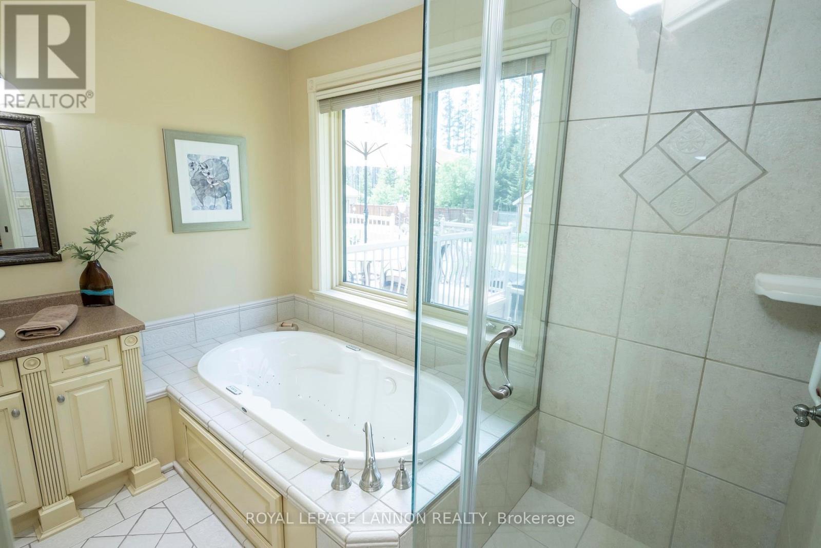 33 KINGSWOOD DRIVE - Image 22