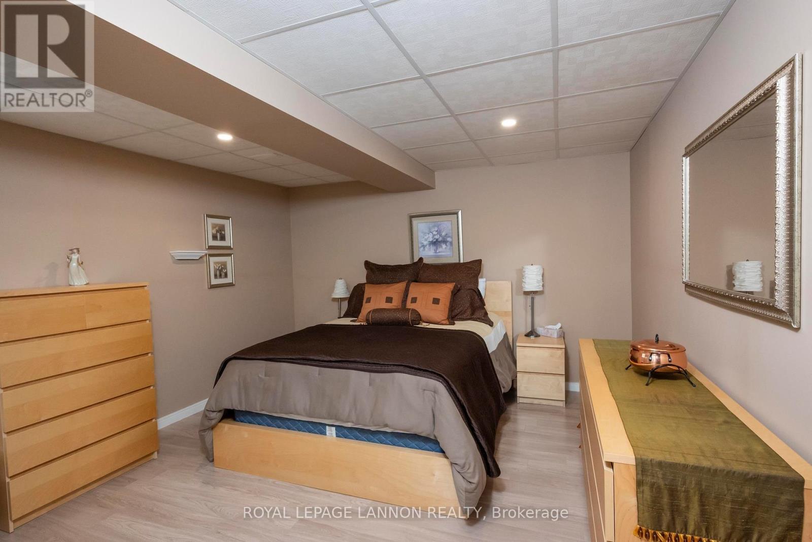 33 KINGSWOOD DRIVE - Image 30