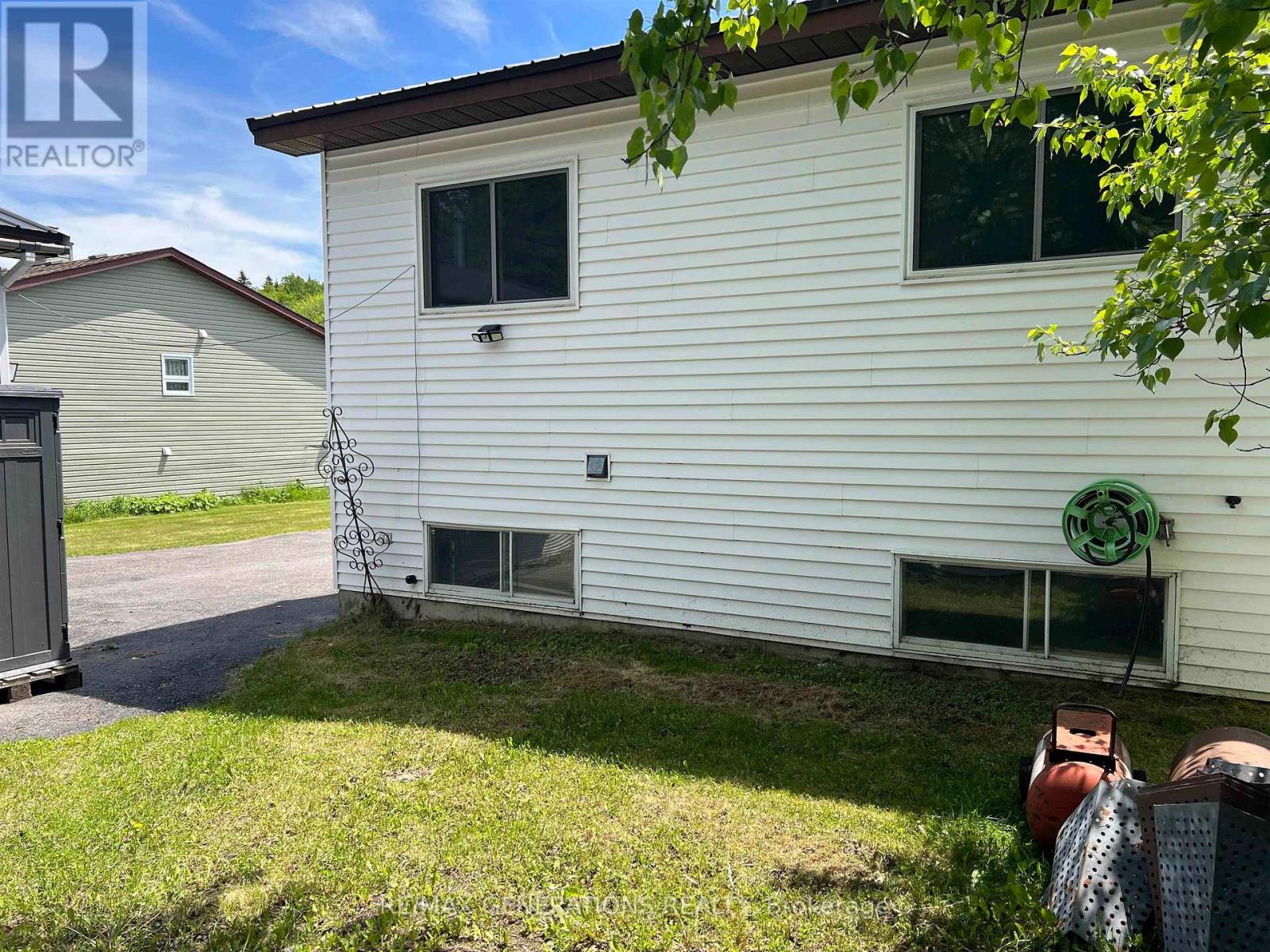 62 HEMLO DRIVE - Image 38