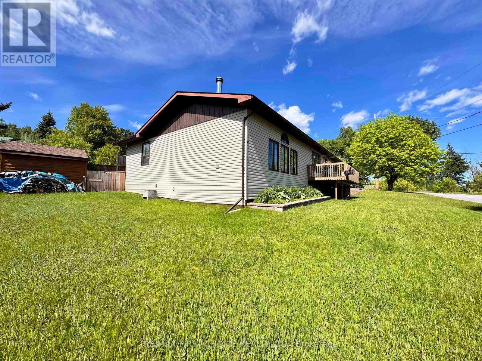 17 KENORA ROAD - 2