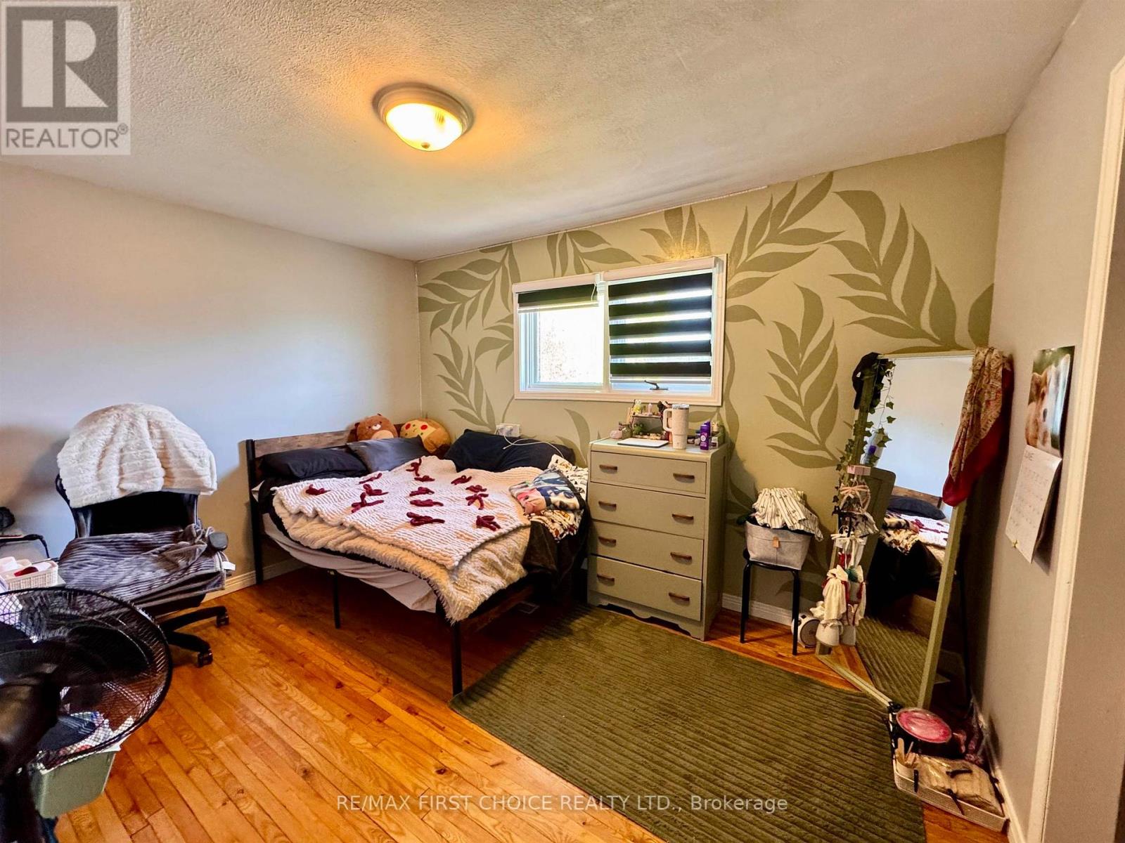 17 KENORA ROAD - 27
