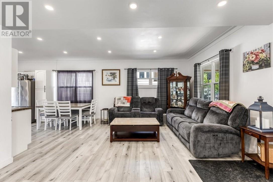 400 Morris Street - 11