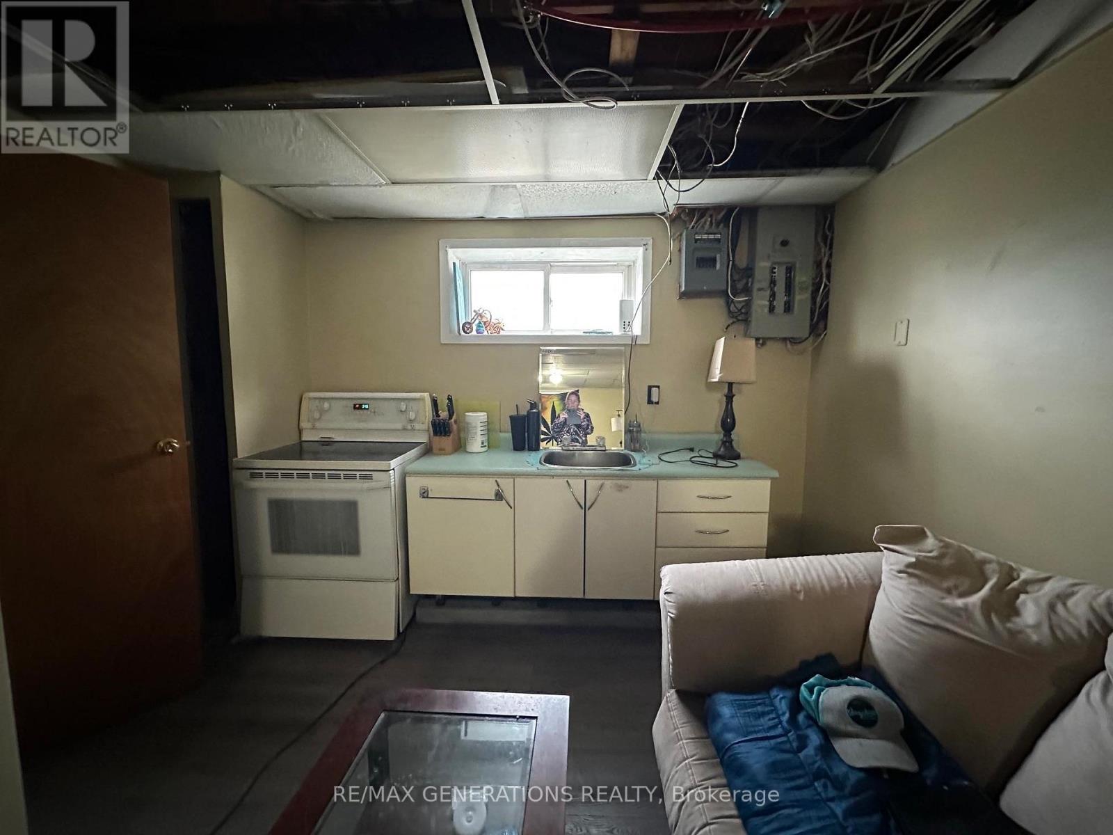 57 SUPERIOR AVENUE - 17