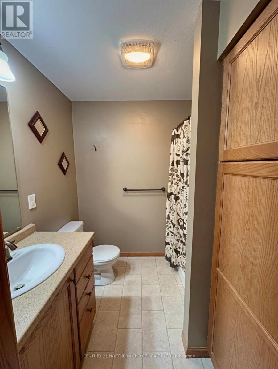 425 EMO ROAD - Image 20