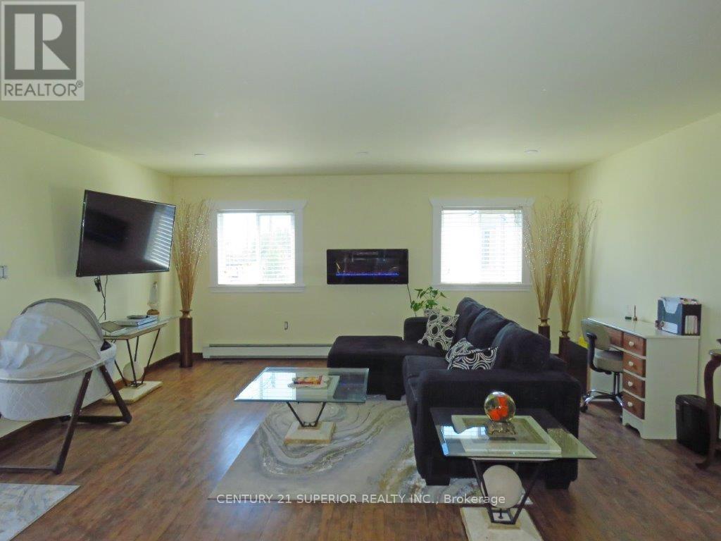 240 WALKER STREET - 20
