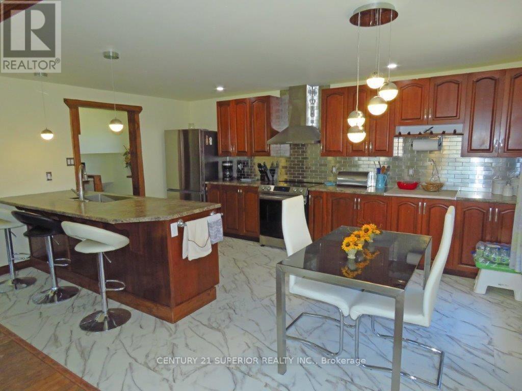 240 WALKER STREET - 5