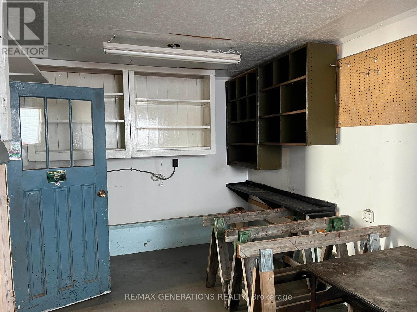 10 LLOYD IRWIN STREET - Image 32