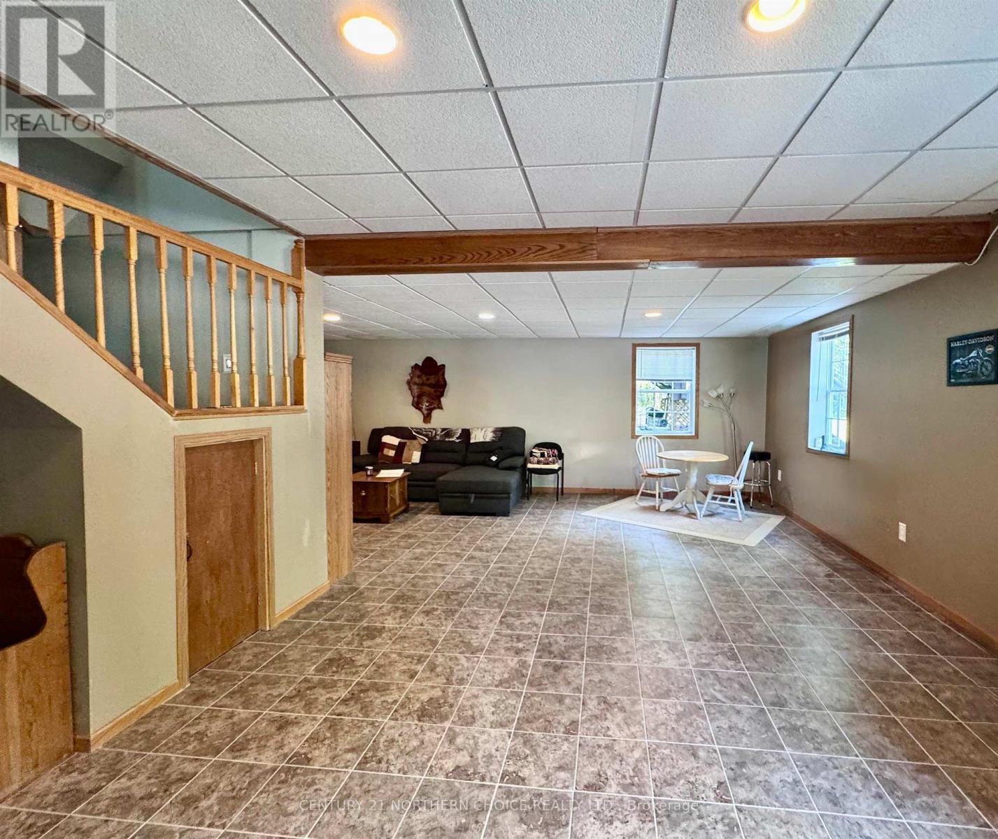 425 EMO ROAD - Image 30
