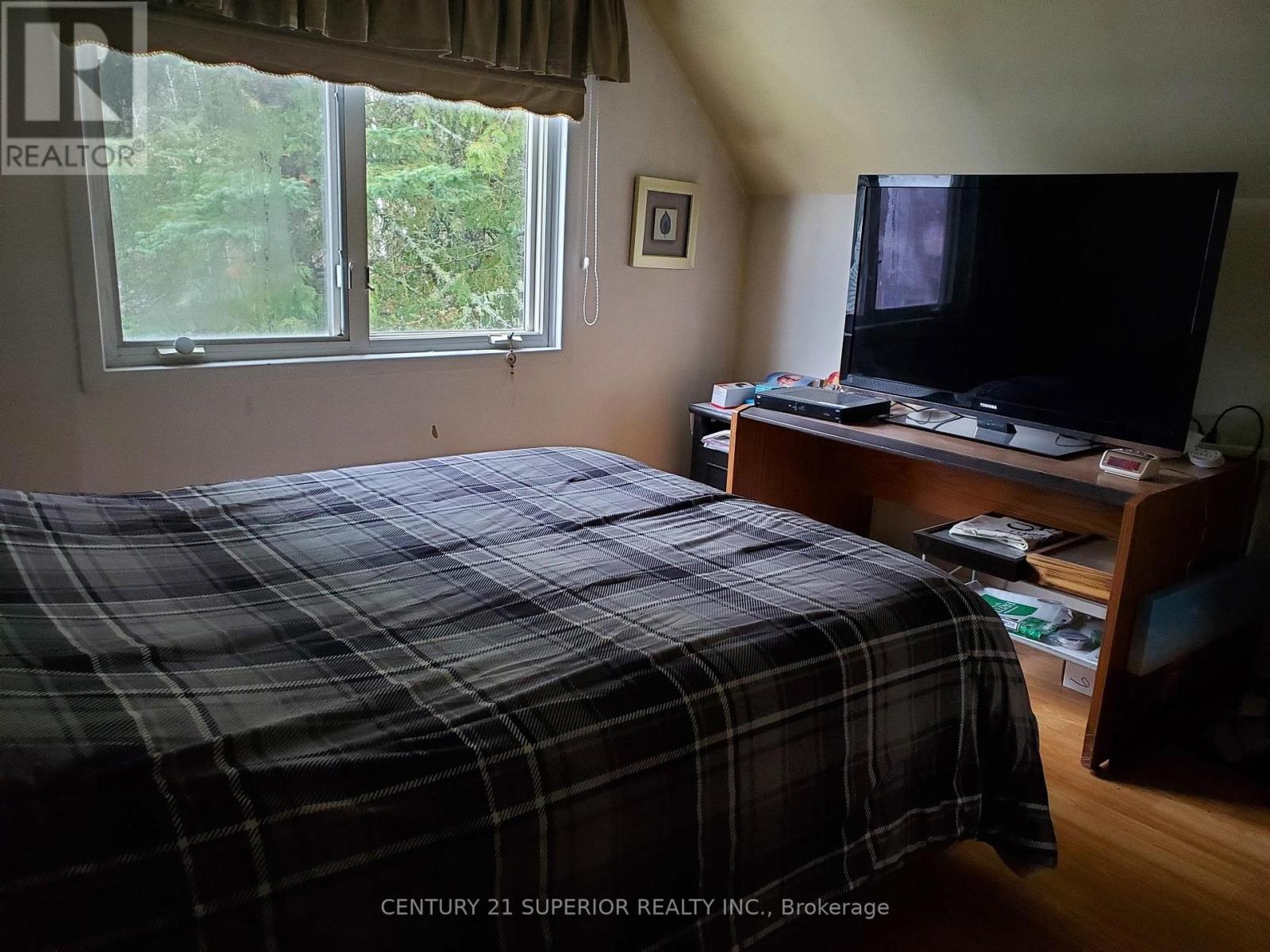 7 ESSA PLACE - Image 22
