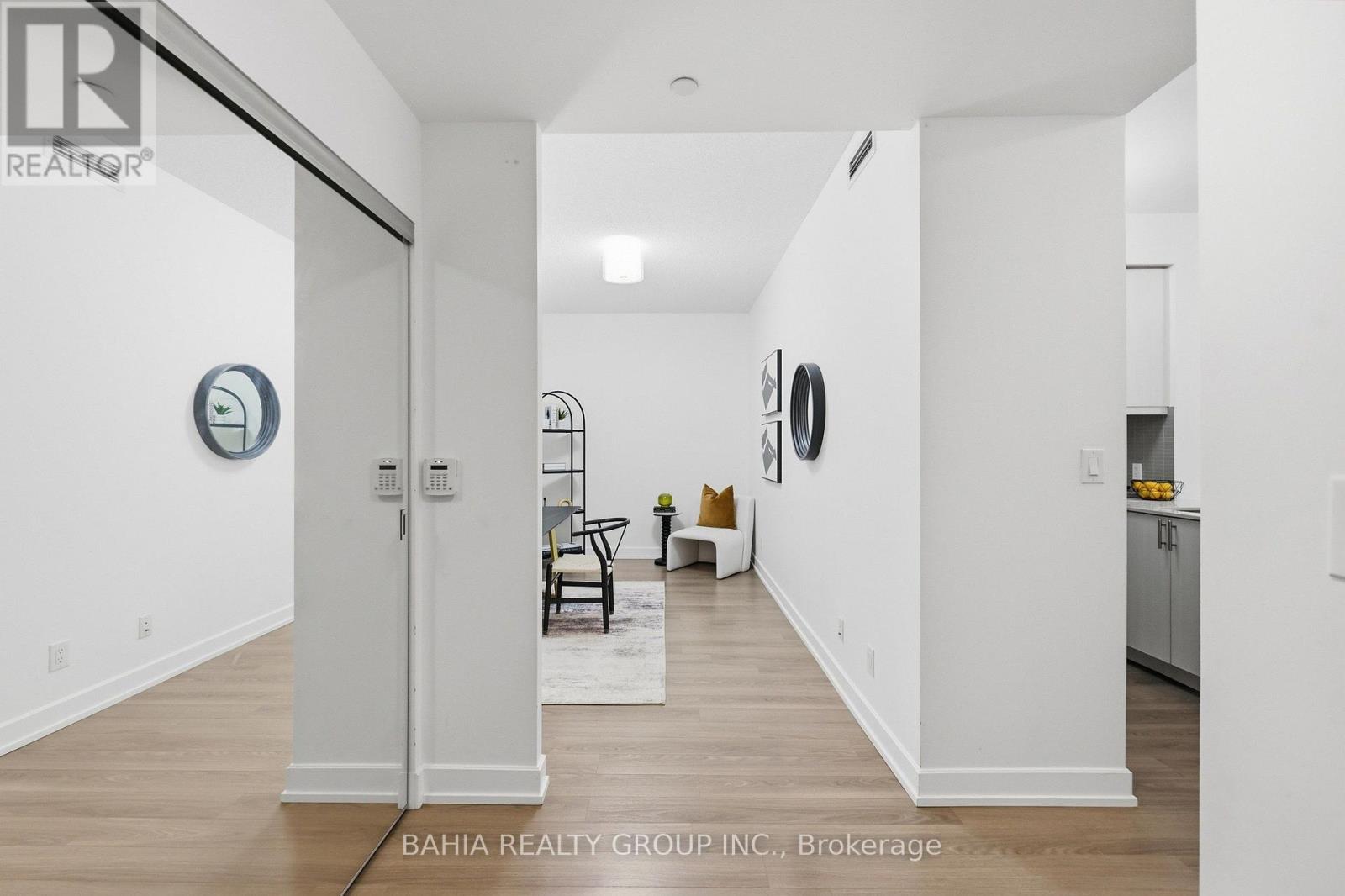 #301 6 EVA ROAD - 4