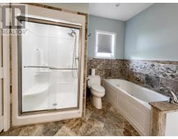7431 Hwy 621, Lake Of The Woods, ON P0W1J0 Photo 33