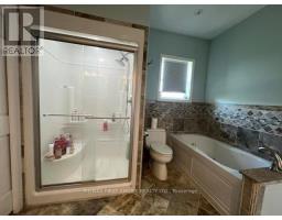 7431 Hwy 621, Lake Of The Woods, ON P0W1J0 Photo 12