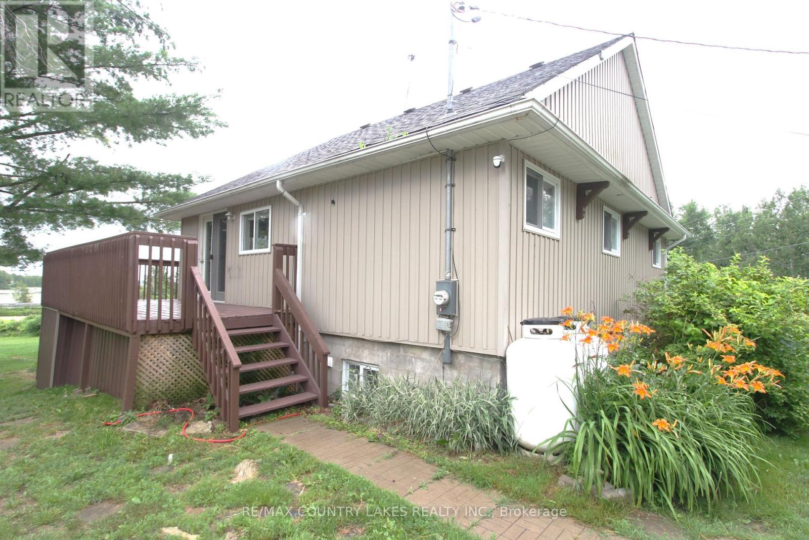 16 HUMMINGBIRD LANE - 5