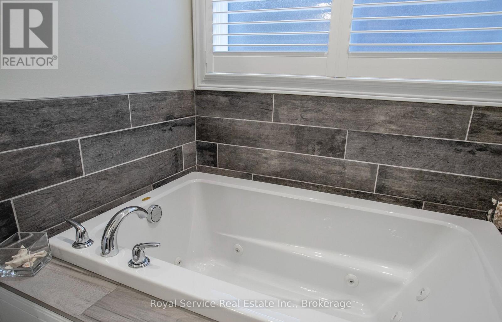 20 GRAINGER CRESCENT - Image 13