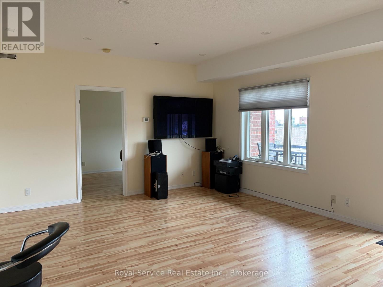 #309 50 MILL STREET N - Image 3