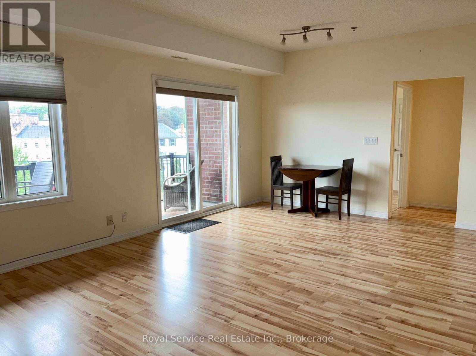 #309 50 MILL STREET N - Image 5