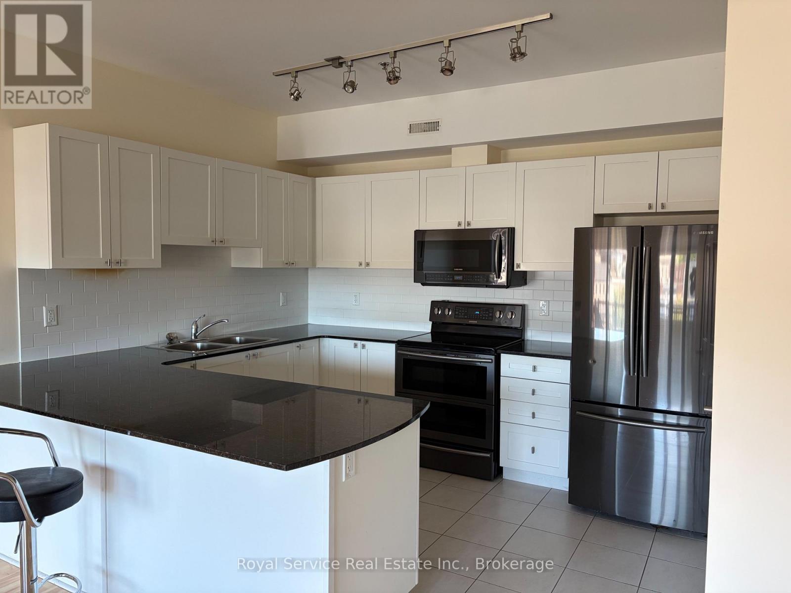 #309 50 MILL STREET N - Image 6