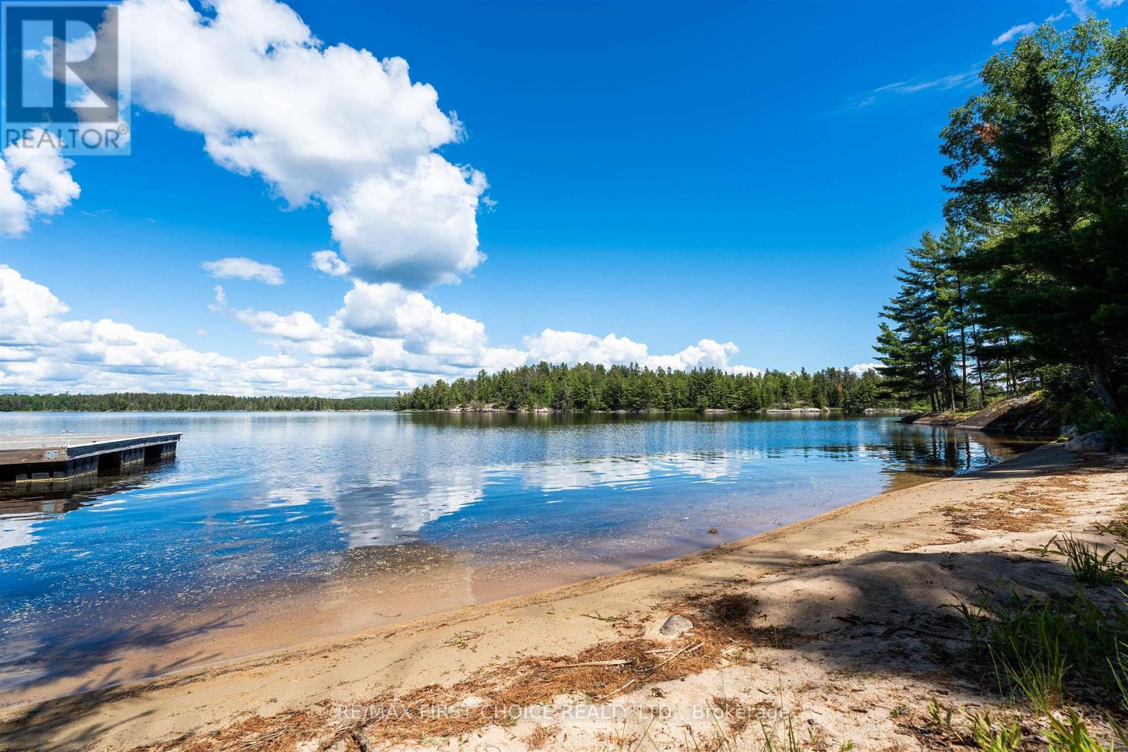 G-1425 BEN ISLAND, RAINY LAKE - 49