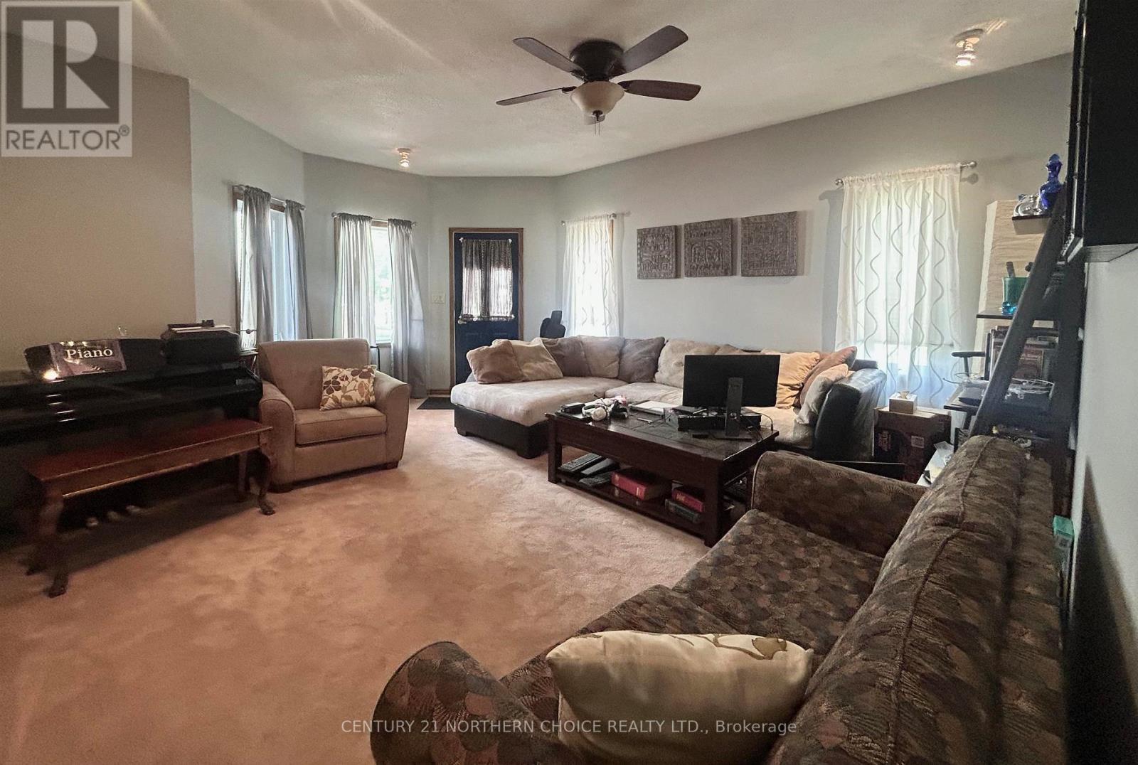 626 SECOND STREET WEST - 8