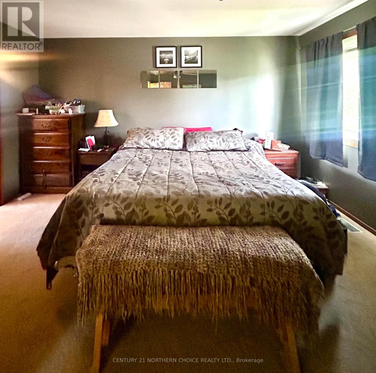 626 SECOND STREET WEST - 17