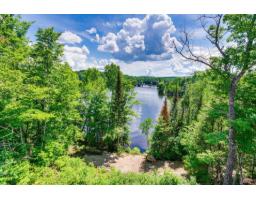 633 Ch. Du Poisson-blanc, Notre Dame Du Laus, QC J0X2M0 Photo 25