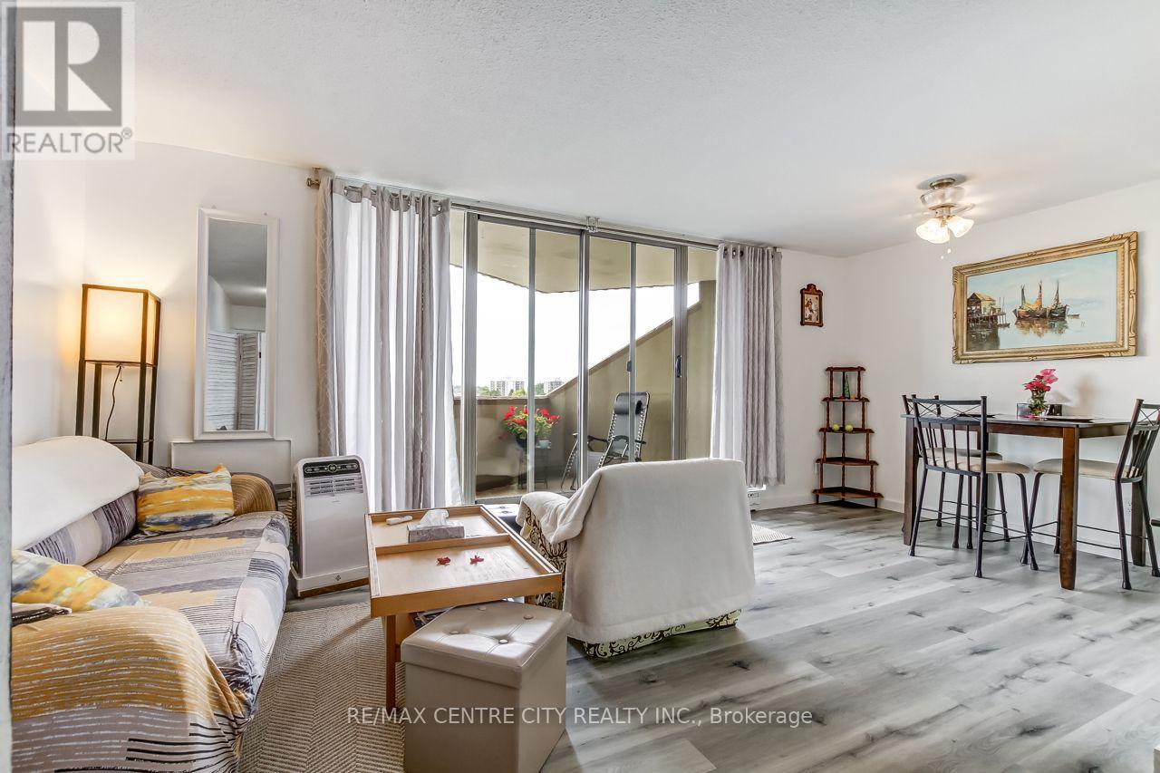 #606 1103 JALNA BOULEVARD - Image 5