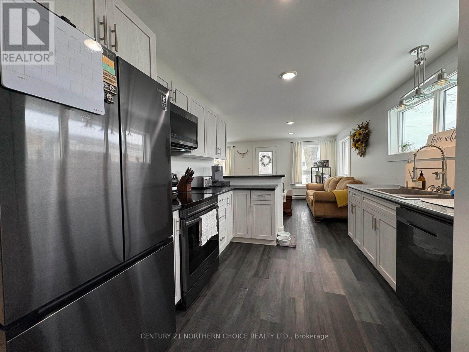 1026 THIRD STREET E - 11