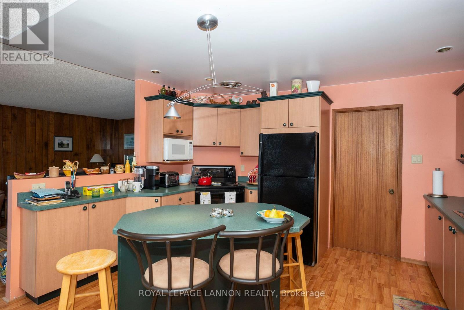 363 AMETHYST HARBOUR CLIFF AVE - 16