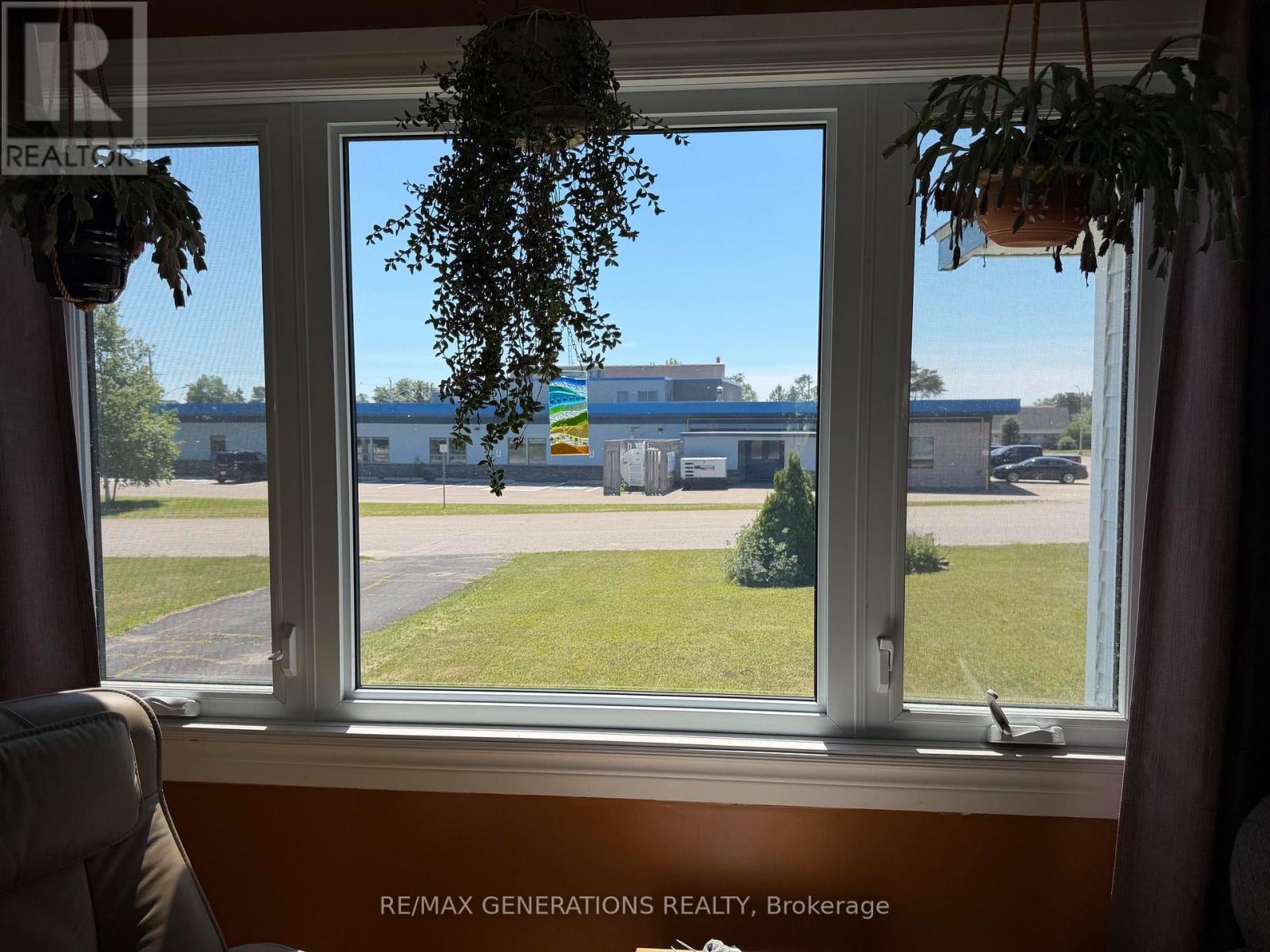 39 LAURIER AVENUE - Image 6