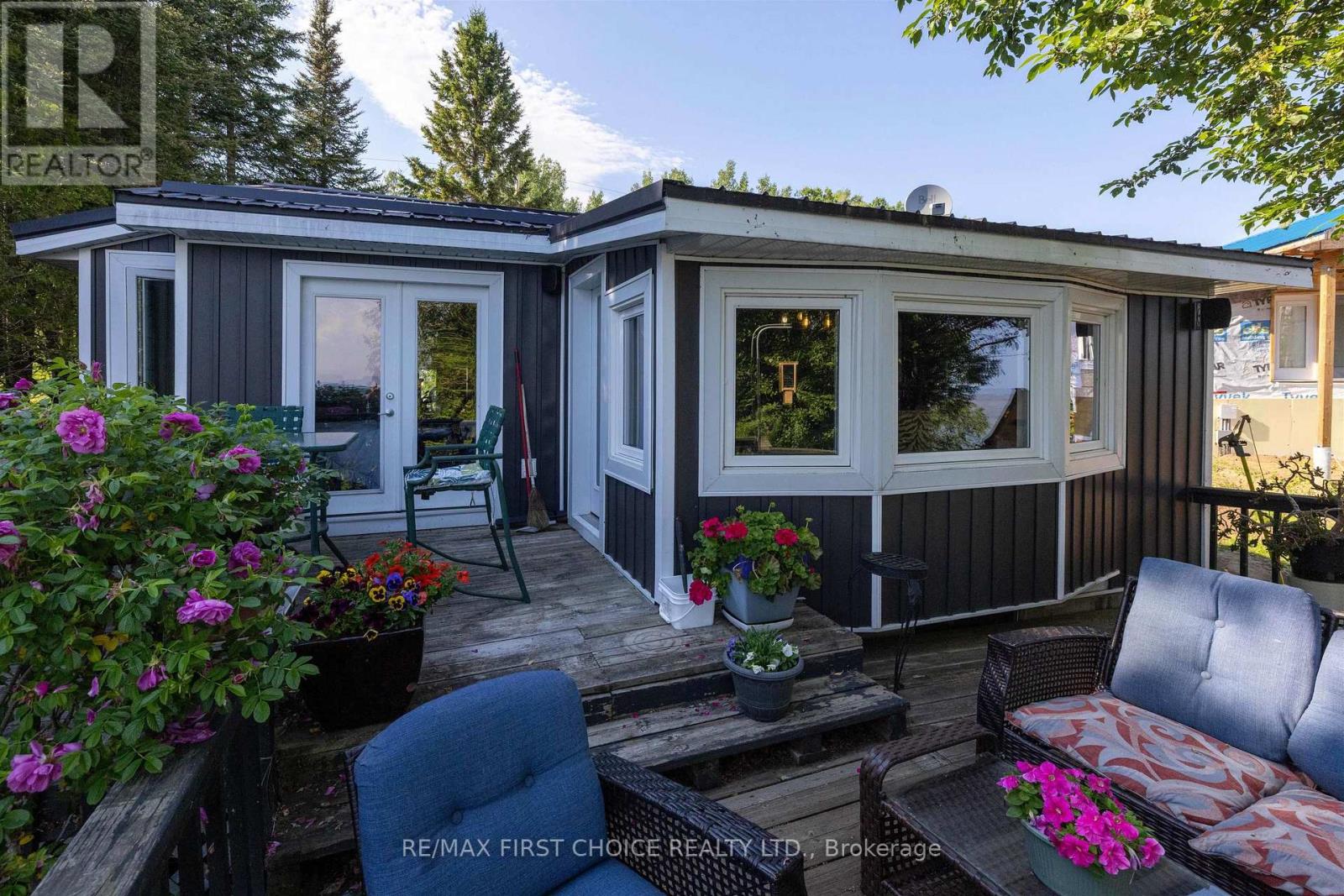 1185 SUNRISE BEACH ROAD - 3