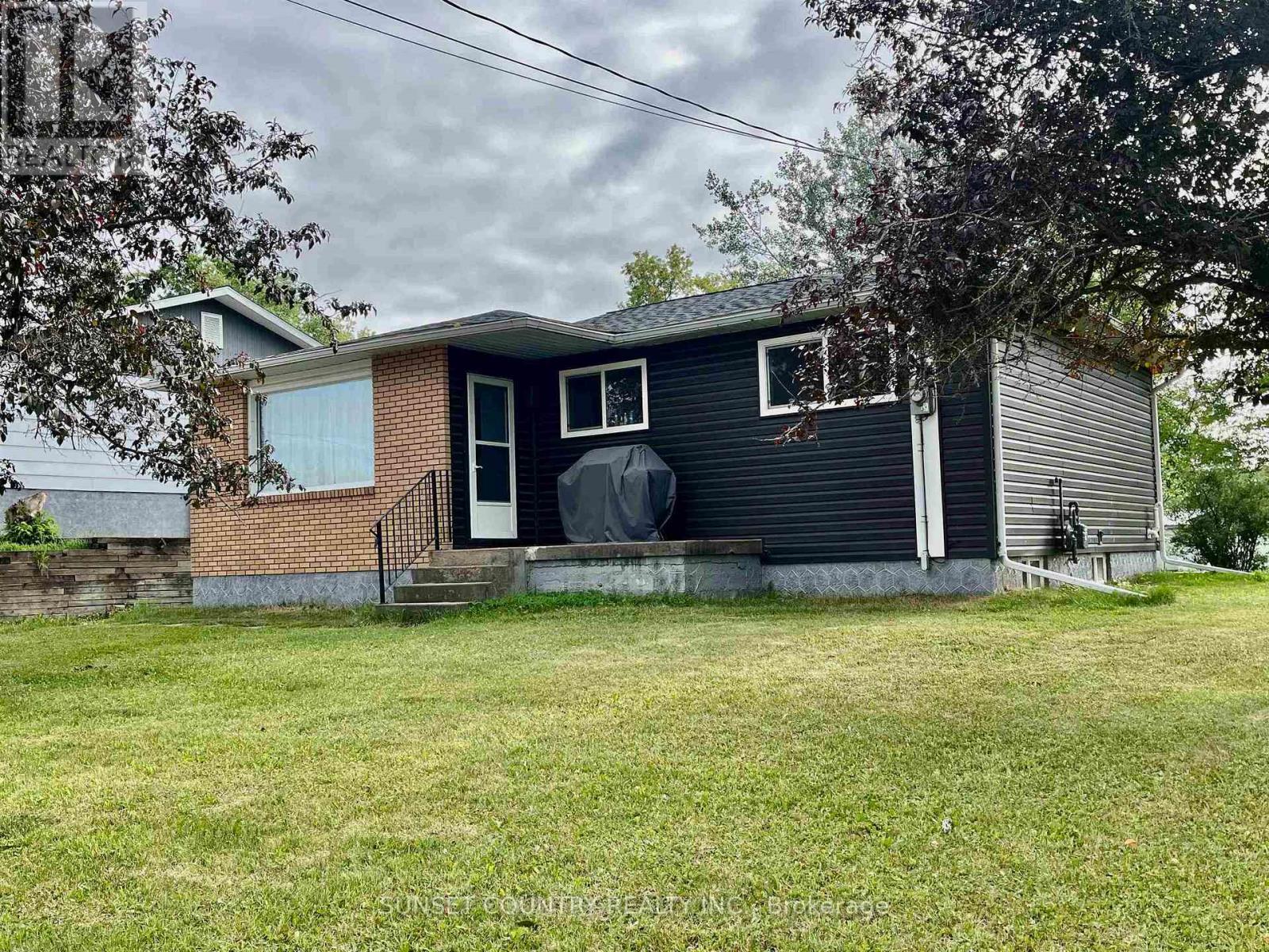 246 FLORENCE STREET - 1