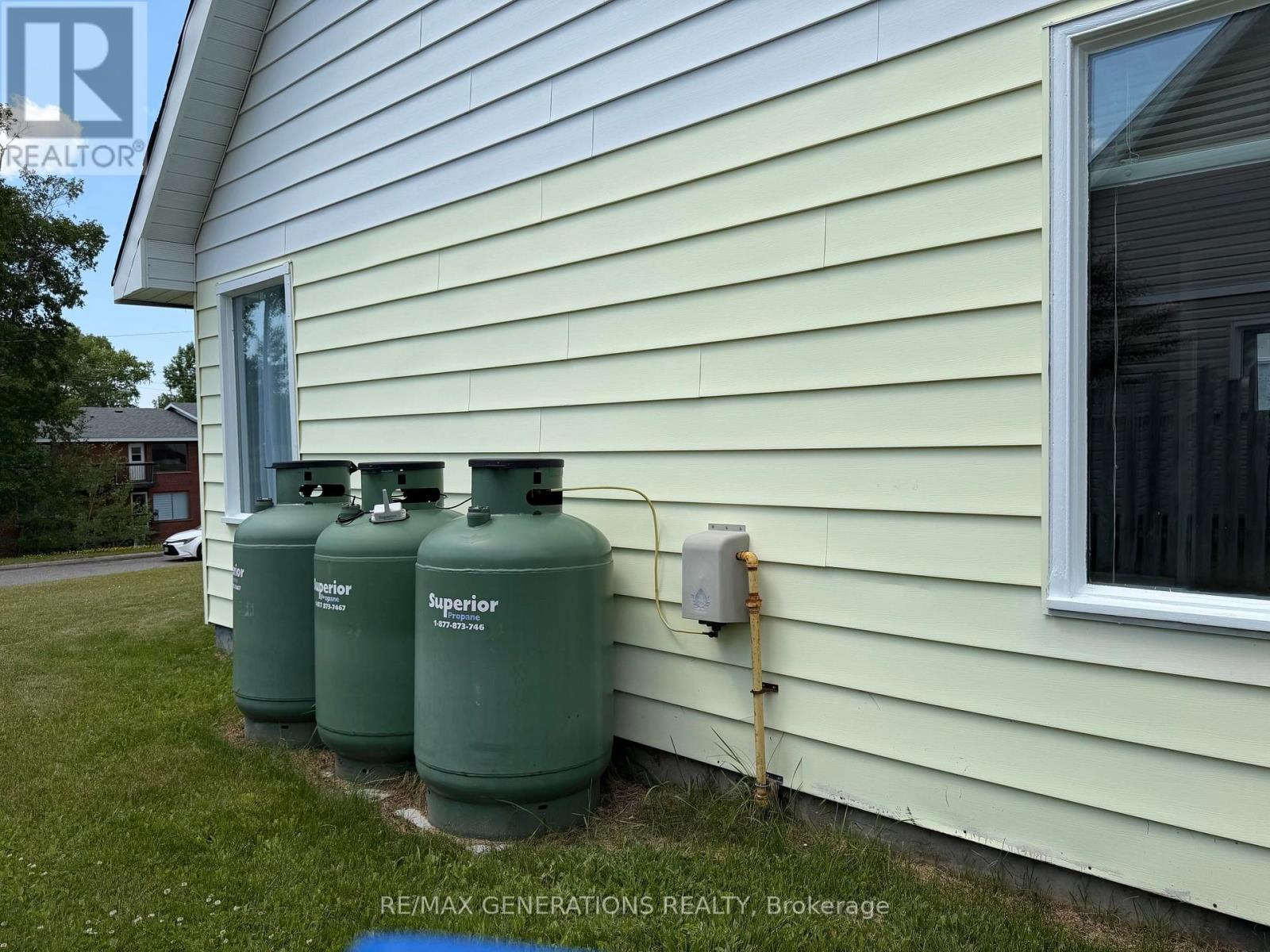53 KENOGAMI ROAD - 25