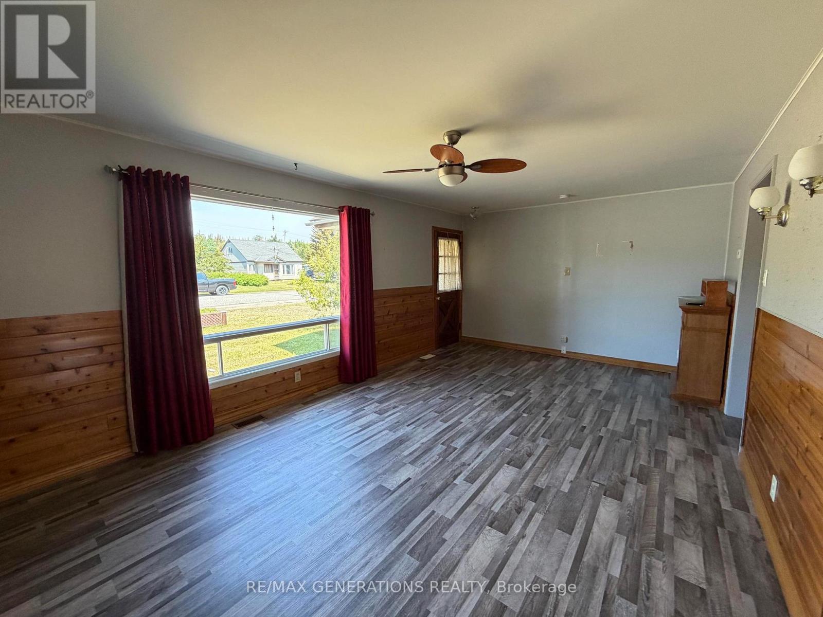 4 ELIZABETH AVENUE - Image 4