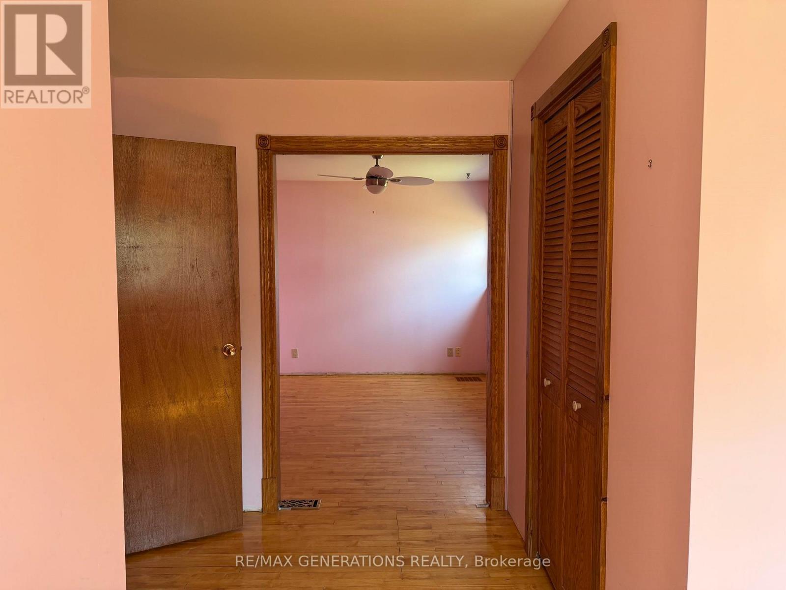 4 ELIZABETH AVENUE - 8