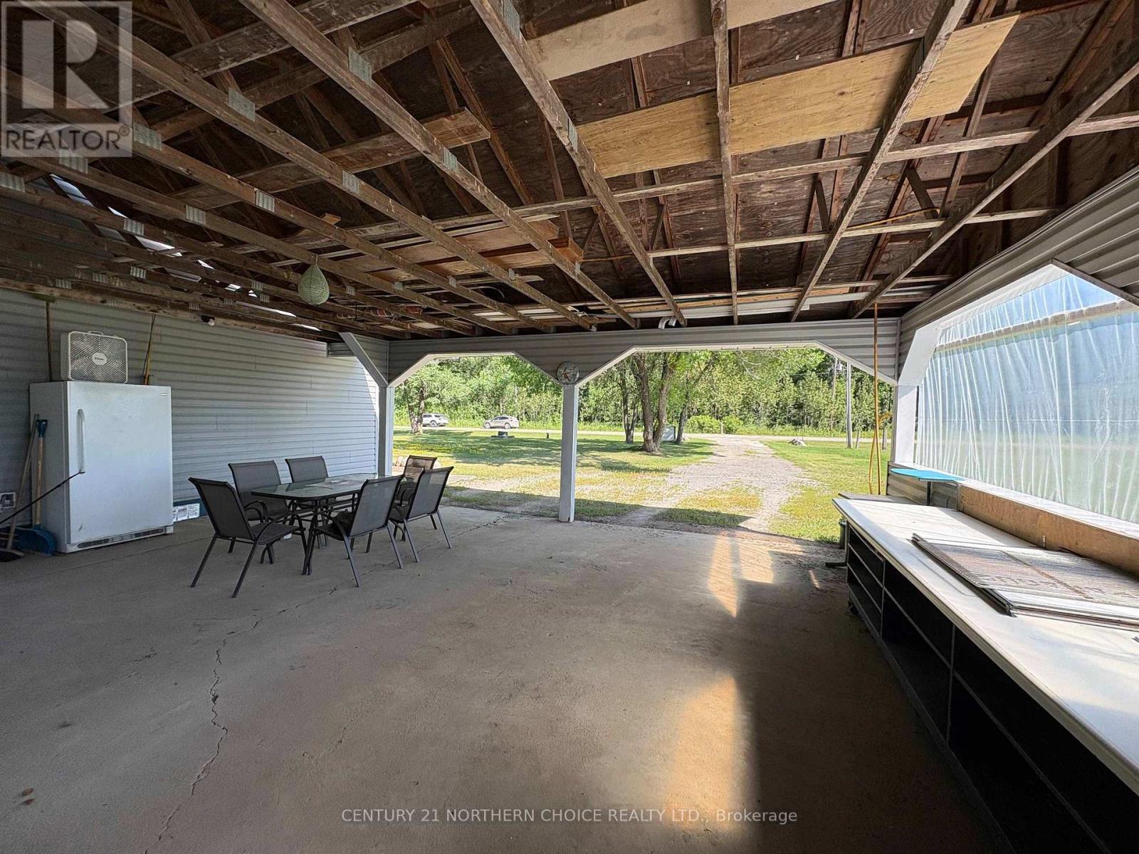 993 FISHER ROAD - 48