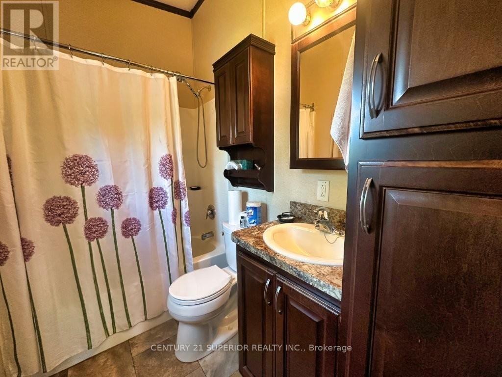 303 LOON LAKE ROAD W - 35
