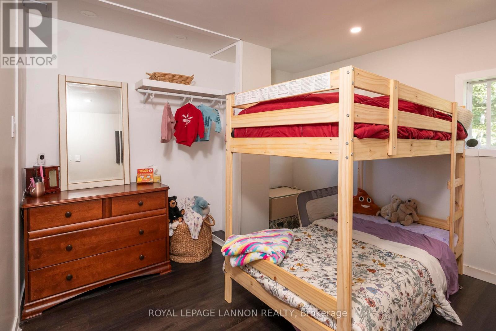 20 UNION SCHOOL ROAD S - Image 18