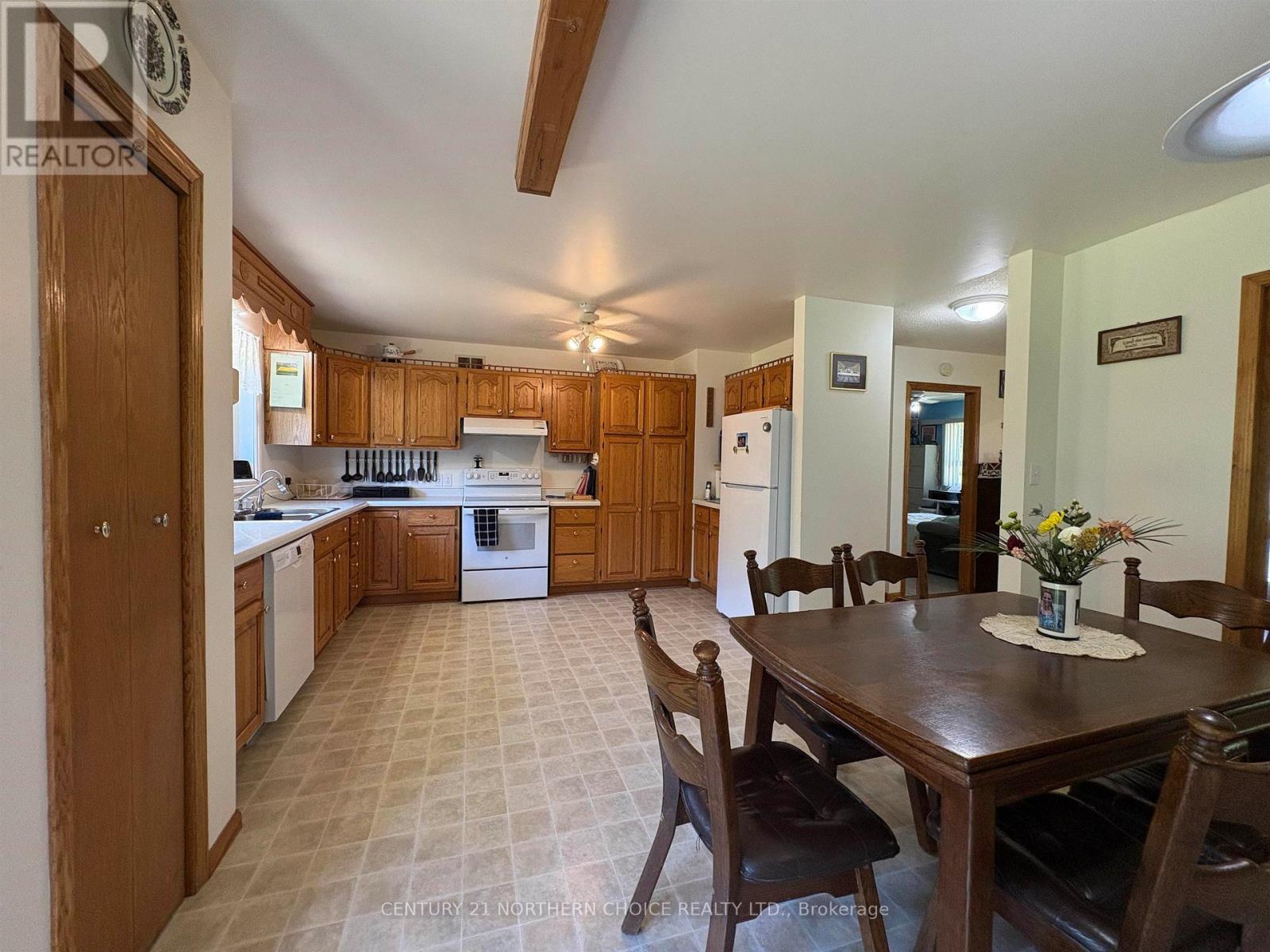 993 FISHER ROAD - 7