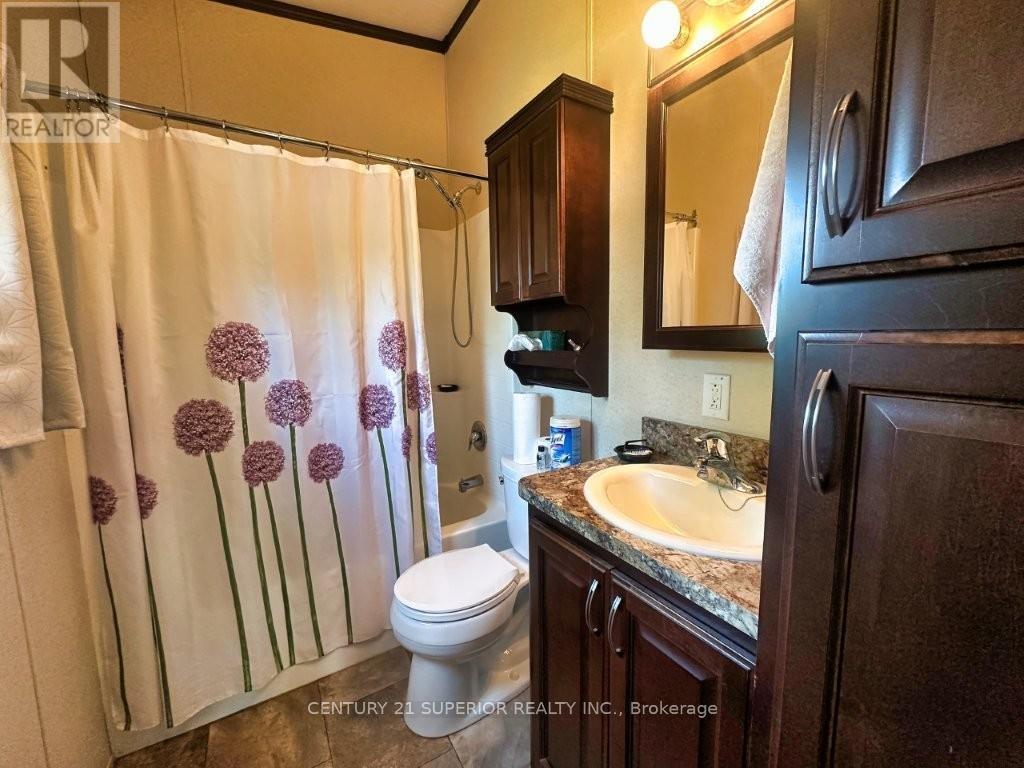 303 LOON LAKE ROAD W - 34