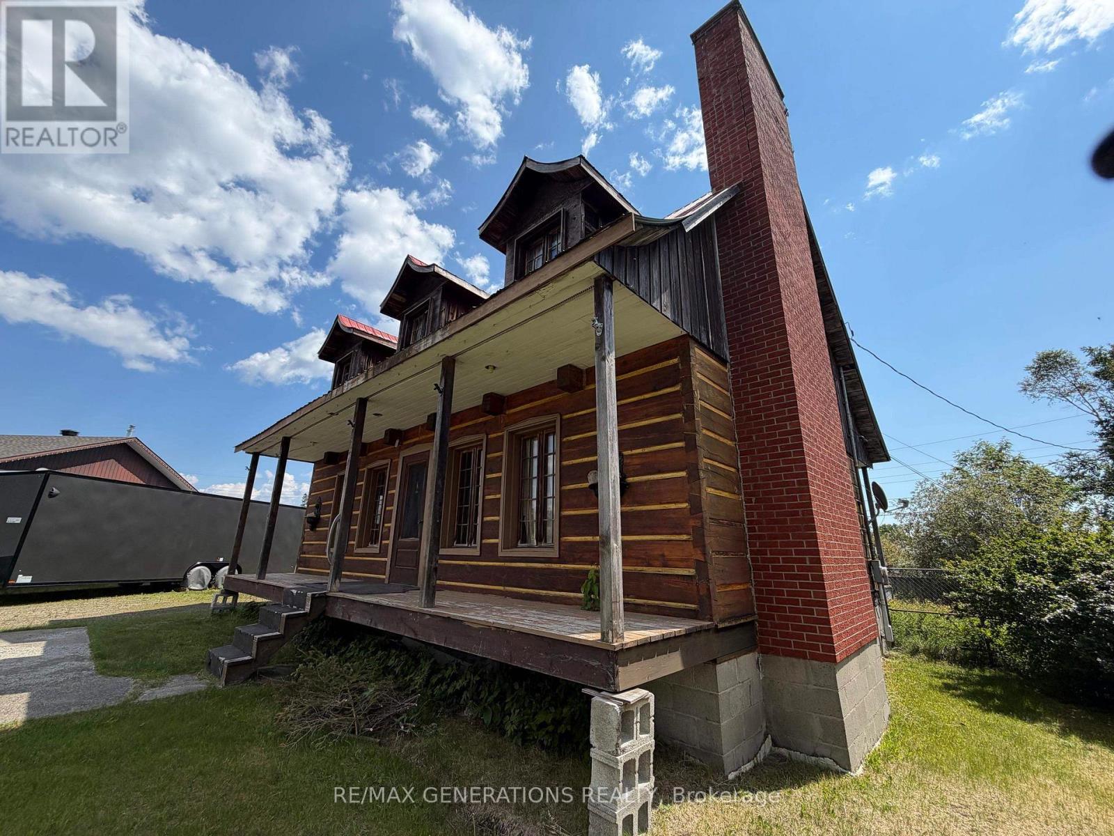 7 EAST GROVE CRESCENT - Image 21