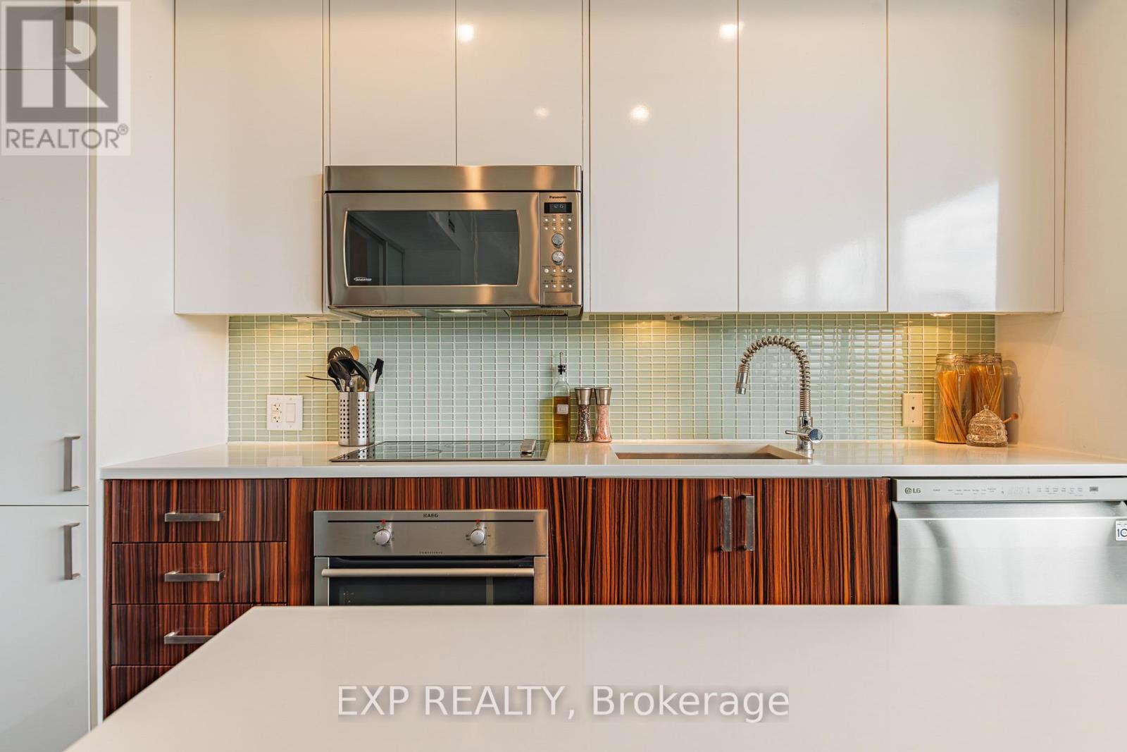 #308 201 PARKDALE AVENUE - 7