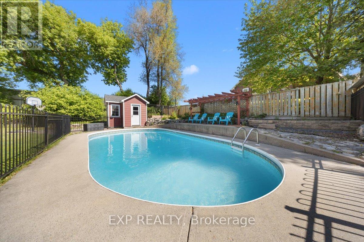 4 BOBCAT WAY - Image 35