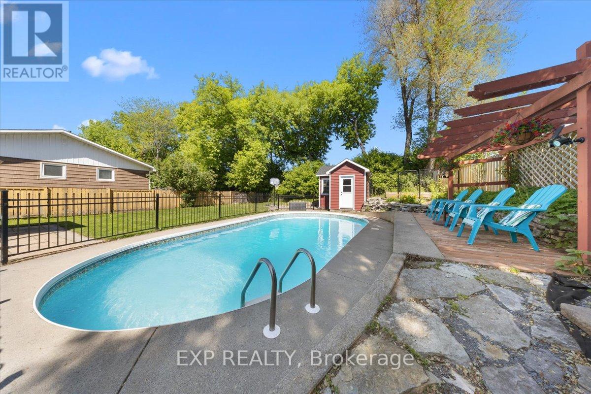 4 BOBCAT WAY - Image 36