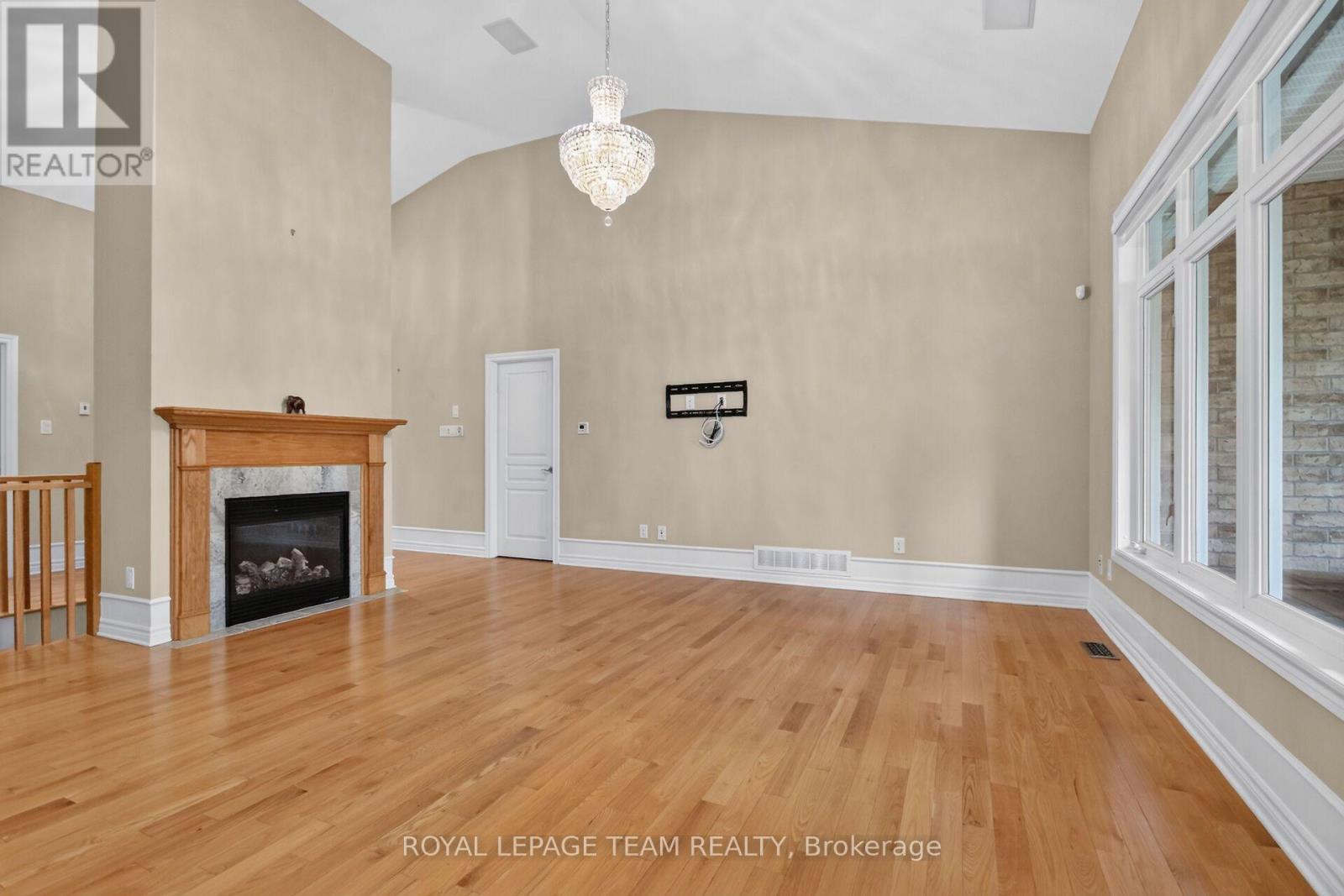 201 TRAILGATE STREET - 10