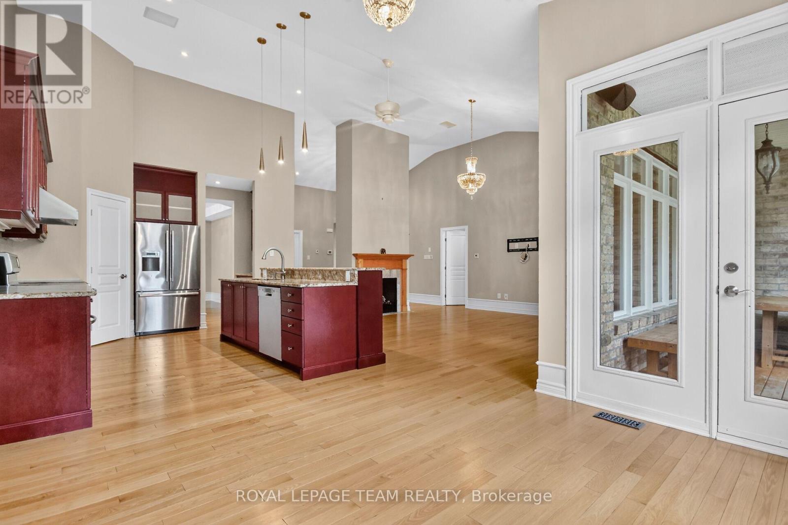201 TRAILGATE STREET - 15