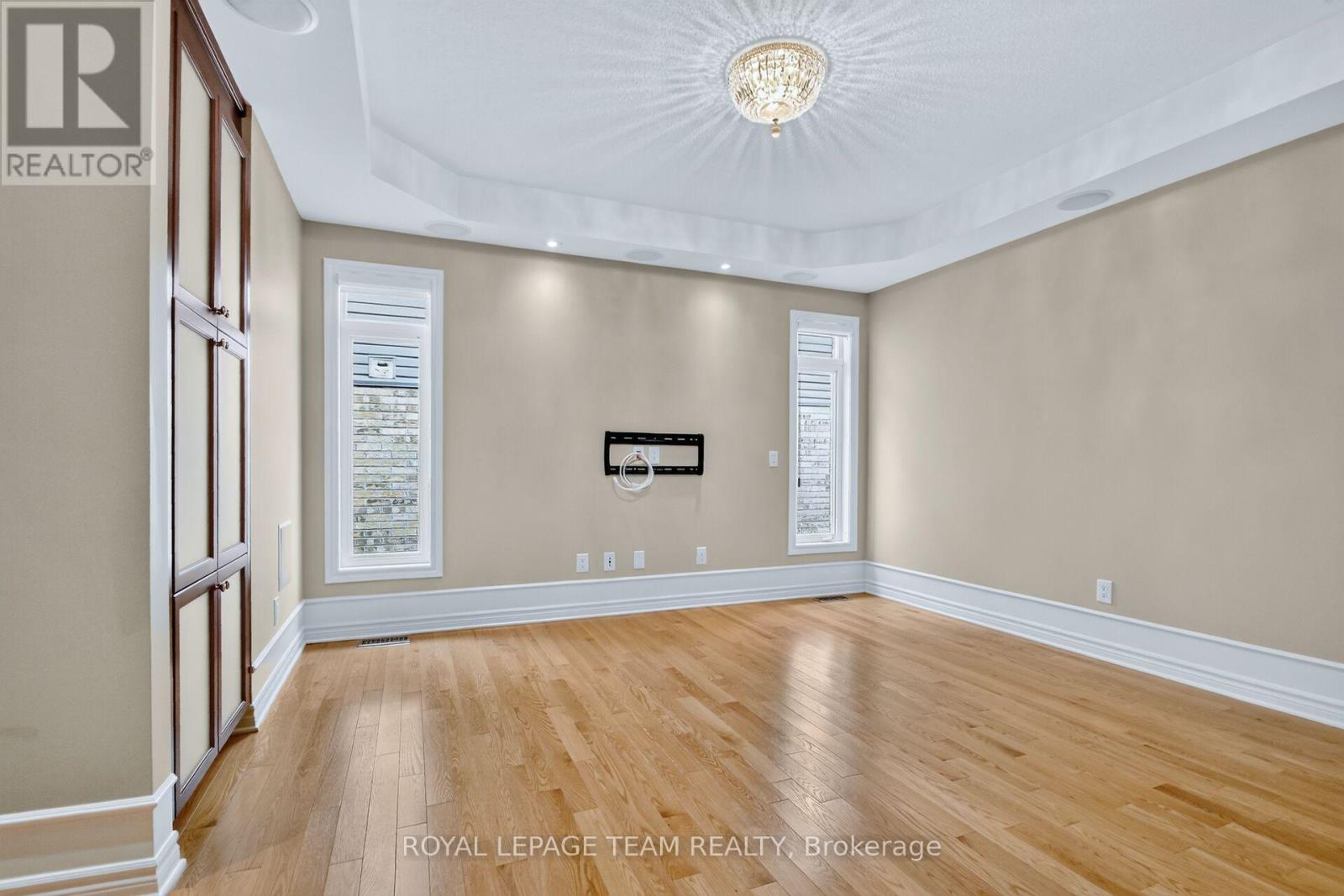 201 TRAILGATE STREET - 18