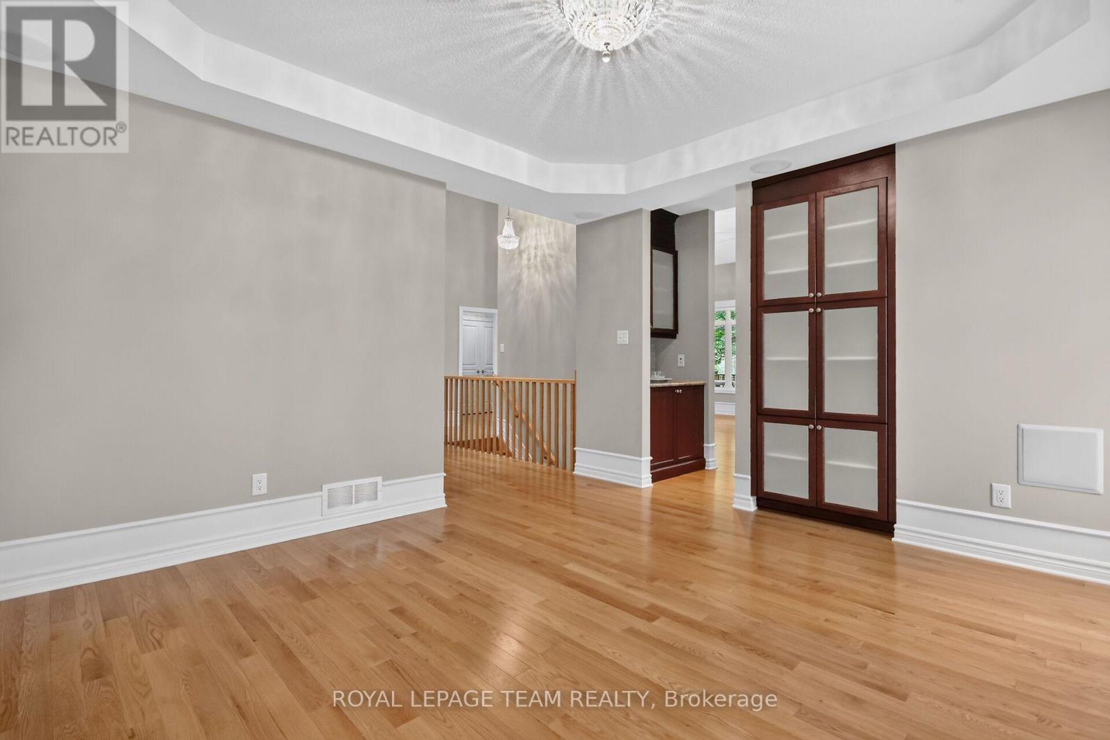 201 TRAILGATE STREET - 19