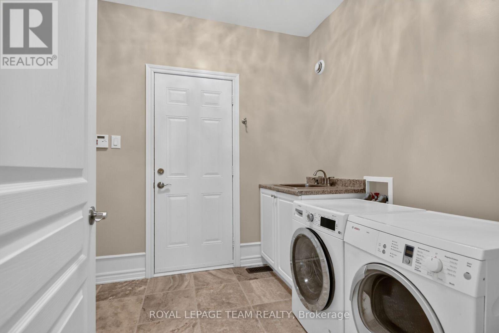 201 TRAILGATE STREET - 29